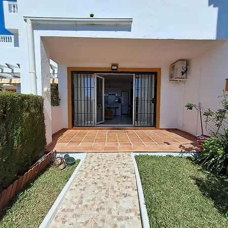 Beachside Bliss Apartment *